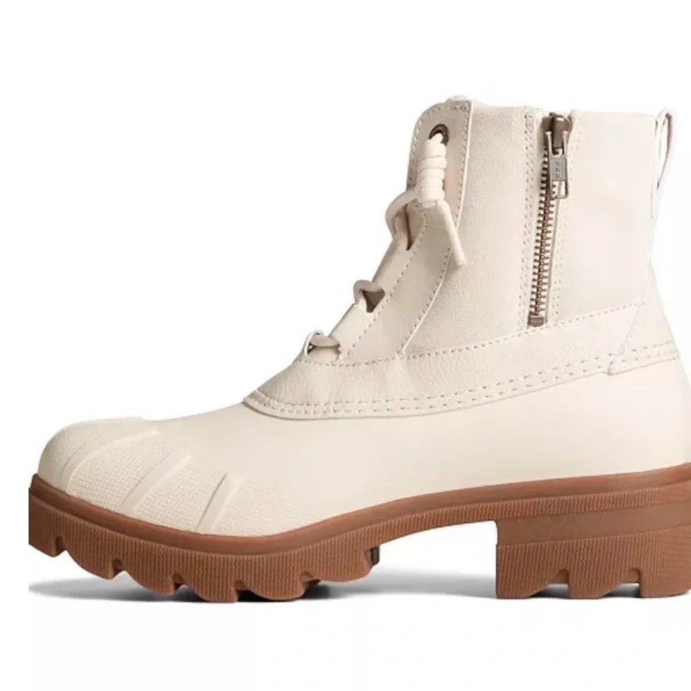 Sperry Women's Syren Ascend Core Lace Up Waterproof Boots!